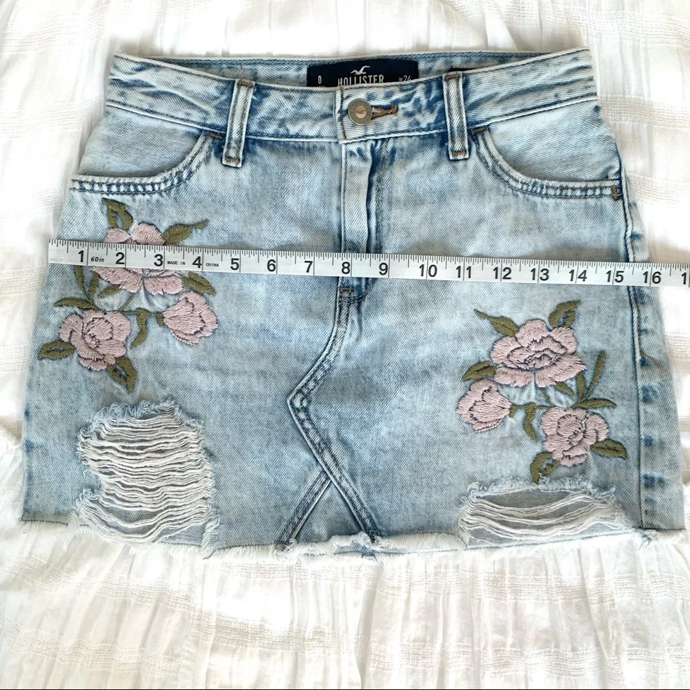 Hollister ~ 100% Cotton Lilac Flower Embroidered Denim Jean High Rise Skirt! - Picture 8 of 9